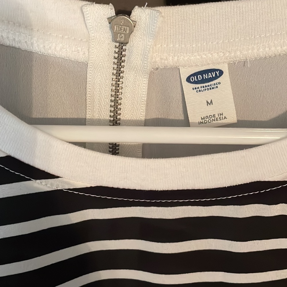 Shirt - Picture 2 of 6